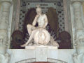 Mausoleo del Marqués del Duero 03.jpg